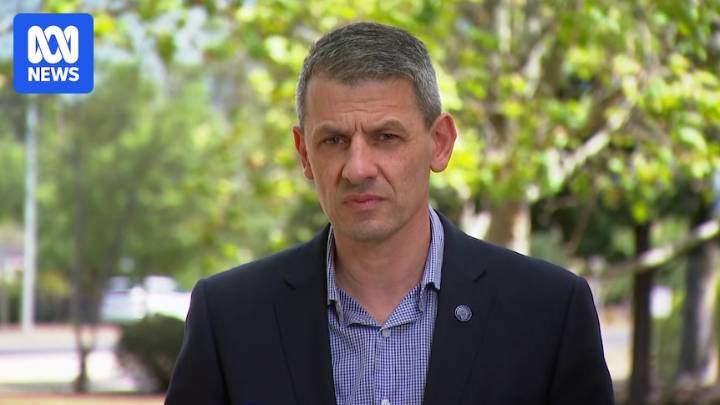 Tougher jail sentences needed to address record crime in Victoria, police union says