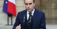 France's new PM resigns after only two weeks in office