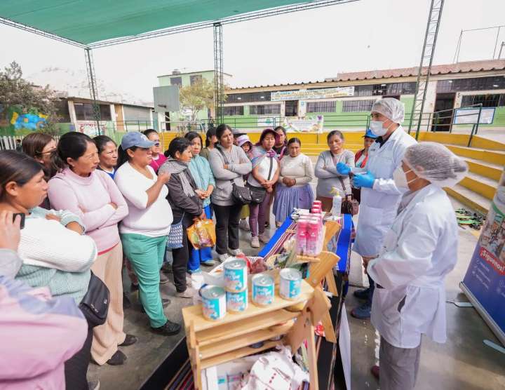 Midis supervisa modalidades del servicio de alimentación escolar en colegio de Manchay