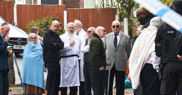 Prime Minister hails heroes of synagogue terror attack whose bravery 'prevented an even greater tragedy'