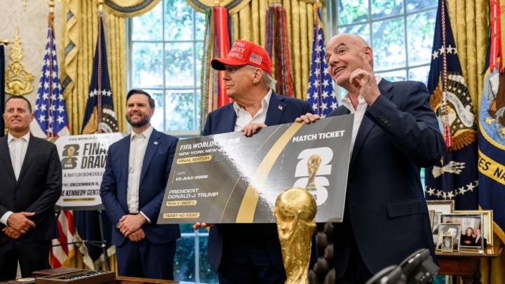 FIFA rechaza comentarios de Trump sobre cambio de sedes de partido para el Mundial