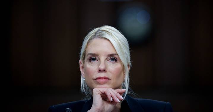 Minnesota man arrested for offering $45,000 for the killing of Pam Bondi, FBI says