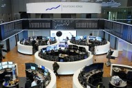 European shares flat; earnings, Fed’s rate decision in focus