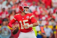 Deadspin | Week 5 MNF: Chiefs-Jaguars Preview, Props, Prediction
