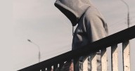 Suicidios juveniles en Japón se mantienen en niveles preocupantes, según informe oficial
