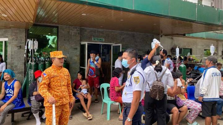 Two powerful earthquakes hit Philippines in one day