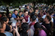 Sheinbaum promete “no dejar solos” a damnificados por lluvias en Sierra Norte de Puebla