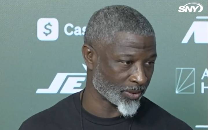 NY Jets Coach Tussles With Reporter Over Owner’s Controversial Comments About QB