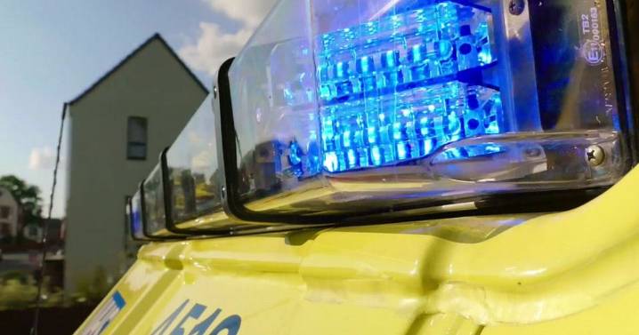 Woman injured in five vehicle smash on M40