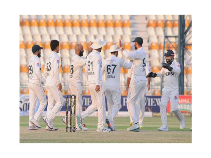 Mahmood delivers scathing verdict on Pakistan's batting collapse