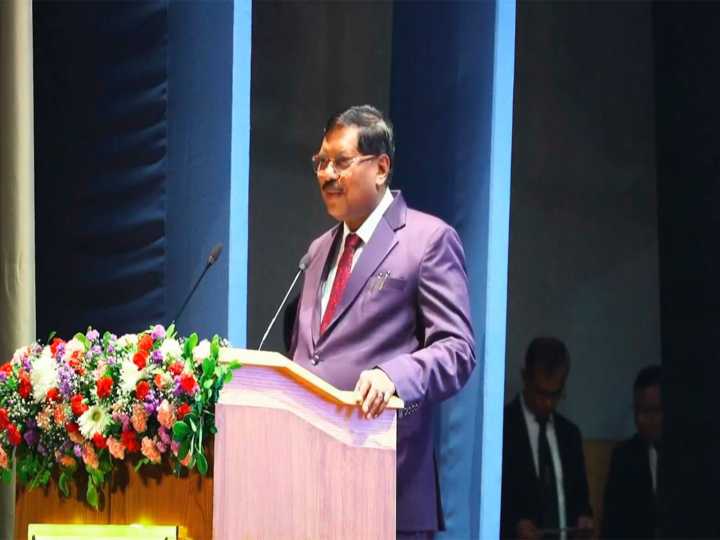 Contradictory opinions can erode authority of legal system: CJI
