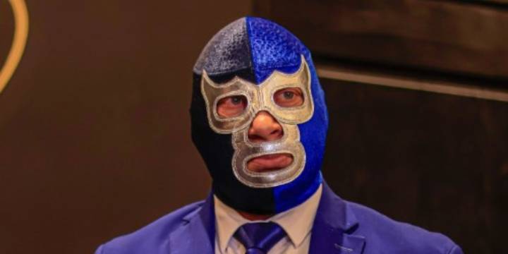Blue Demon Jr. sufre accidente automovilístico en CDMX, está en terapia intensiva