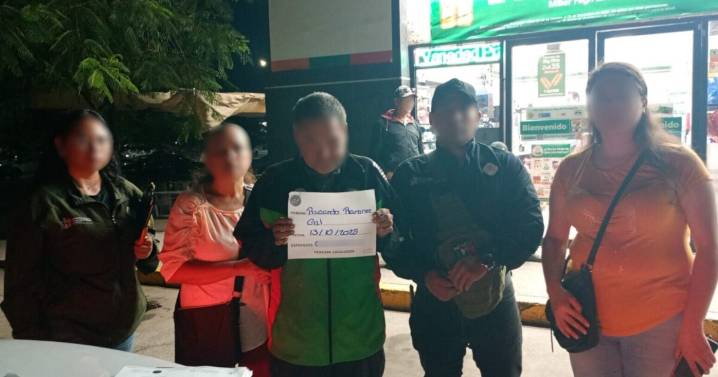 Localizan a hombre en la Central Camionera de Guadalajara después de 2 años desaparecido