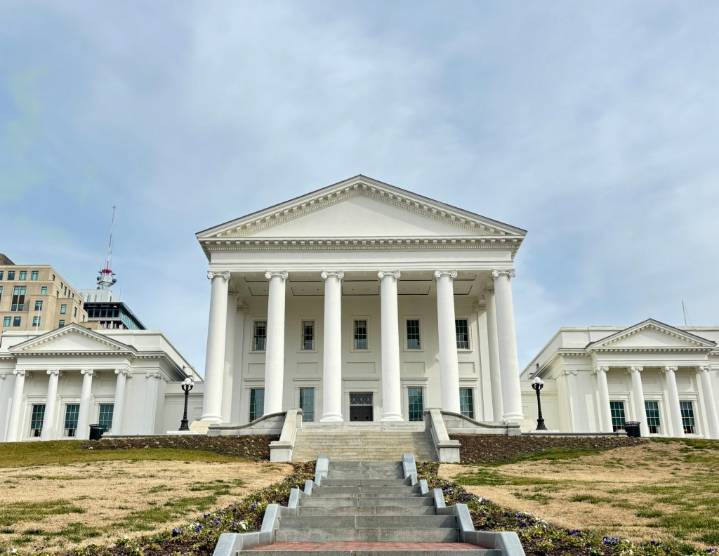Small number of employees to be furloughed as shutdown continues, Virginia finance secretary says