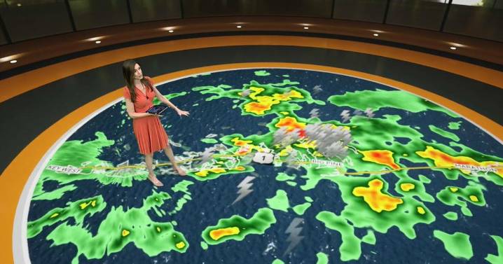 Showers, thunderstorms bring localized flooding to South Florida ahead of fall cold front