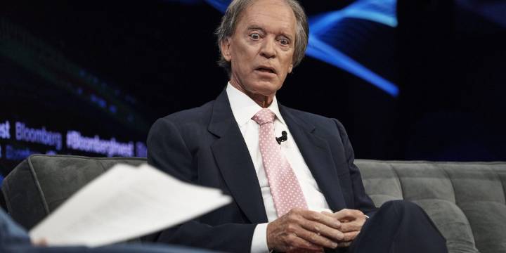 Bill Gross says gold is now a 'momentum/meme asset' — and if you want to buy it, then wait awhile