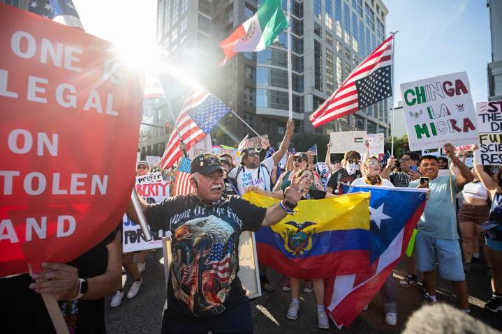 Anti-Trump 'No Kings' protests to return to Central Florida on Saturday