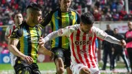 Unión busca seguir en lo más alto frente a un Aldosivi sumergido en una crisis