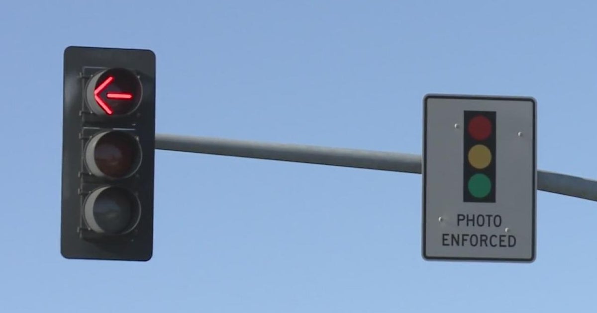 California bill eyes red-light camera overhaul with major changes to fines and enforcement