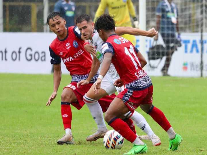 Jamshedpur leave it late to share points with NorthEast United