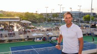 Un año después de su retiro, Rafa Nadal vive entre la familia, la academia y los homenajes: así es su nueva vida fuera de las pistas