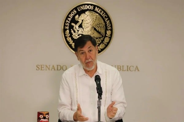 Va Noroña a Palestina... con vuelo 'regalado'