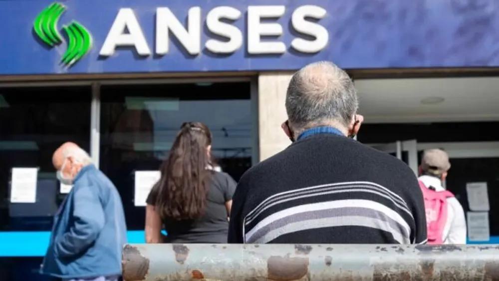 Oficializan el pago del bono de $70.000 para jubilados y pensiones: los detalles