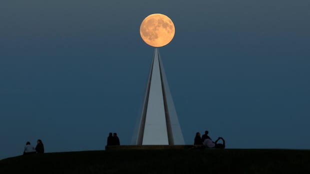 IN PHOTOS | Scenes of October's supermoon