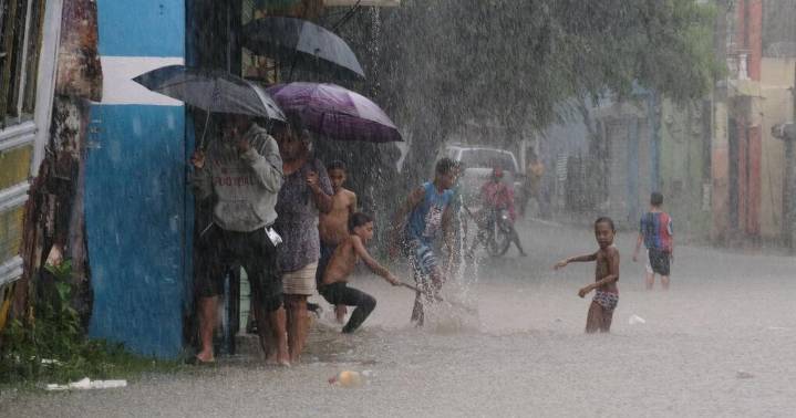 Hurricane Melissa to hit Jamaica as Cat 4 storm after rapid strengthening, forecasters say