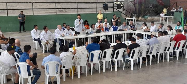 Instalan mesa de concertación en San Luis de Gaceno