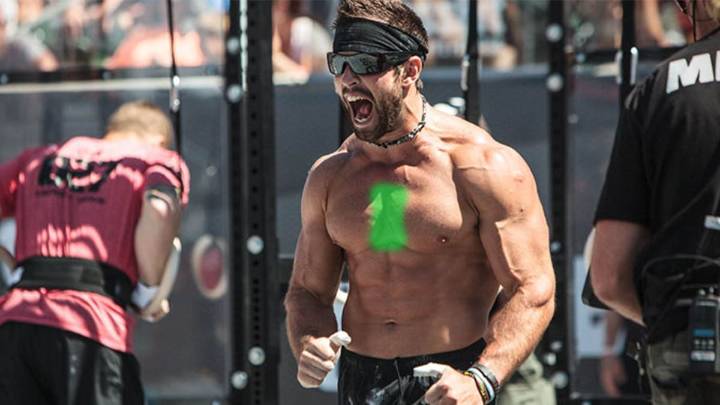 7 Inner Chest Moves That Target the Hard