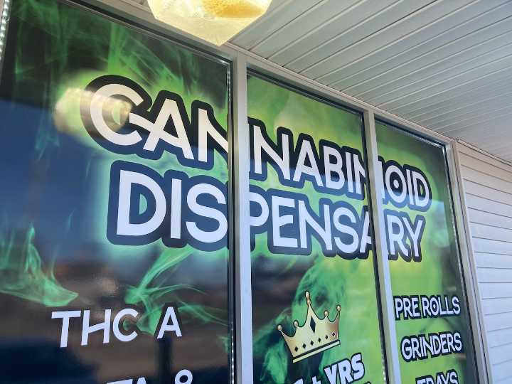 DeWine’s hemp crackdown could aid Cleveland’s battle against smoke shops