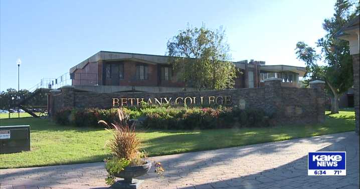 State senators target college fees as potential way to save Kansas money