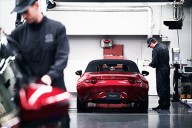 Mazda confirma que continuará operaciones en México: Sheinbaum