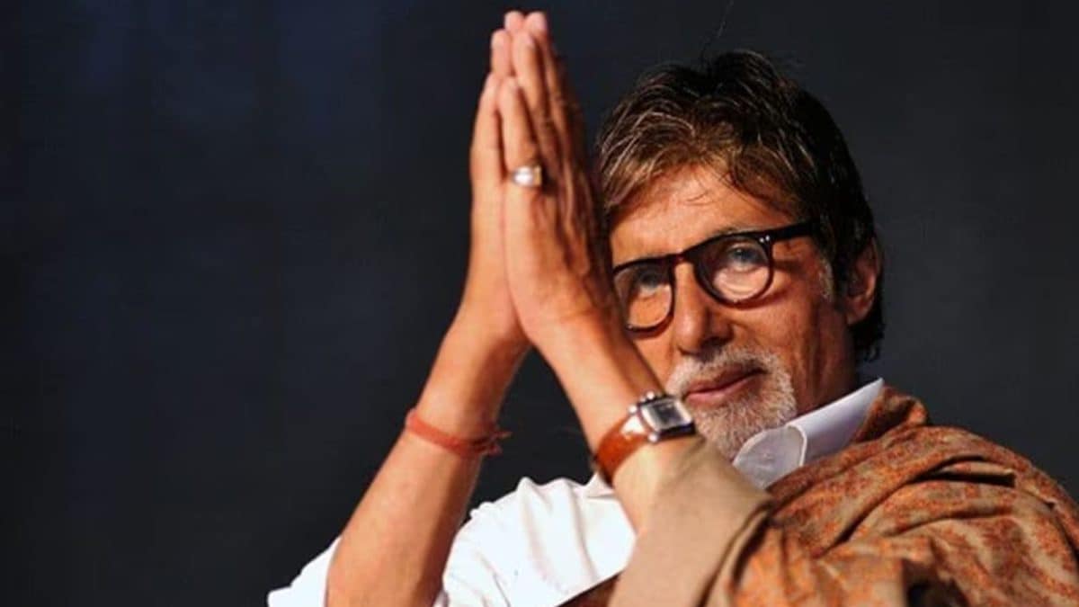 When Amitabh Bachchan Took ‘Action Hero’ To A Whole New Height And Jumped From Helicopter Without Cables