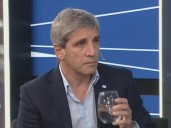 Luis Caputo sobre la intervención de Estados Unidos en el mercado de cambios: "Ellos están dispuestos a seguir comprando pesos"
