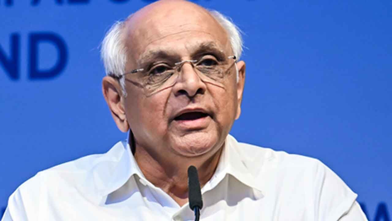 Gujarat CM to extend New Year greetings to people tomorrow