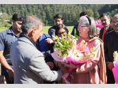 Himachal CM Sukhu welcomes Sonia Gandhi in Shimla ahead of Virbhadra Singh statue unveiling Photo Source: Sukhvinder Singh Sukhu's X account [ FULL VIEW ]