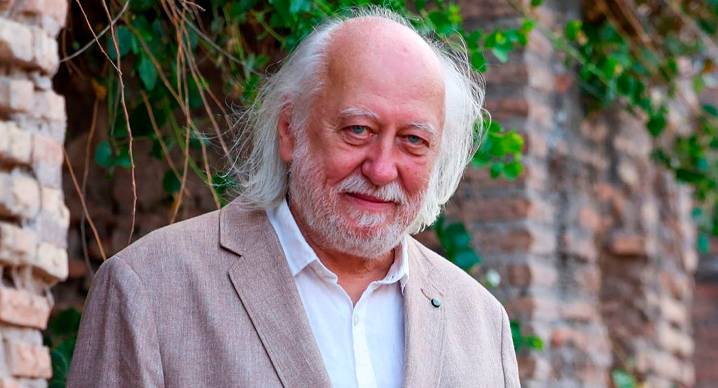 Premian al escritor húngaro László Krasznahorkai con el Nobel de Literatura 2025 por su obra de ‘terror apocalíptico’