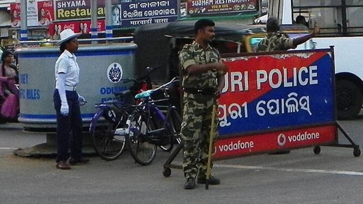 Anonymous tip uncovers cheating racket in Odisha SI exam, buses taking 114 aspirants to Andhra intercepted