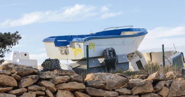 Más de 50 inmigrantes llegan en patera a Formentera durante este domingo