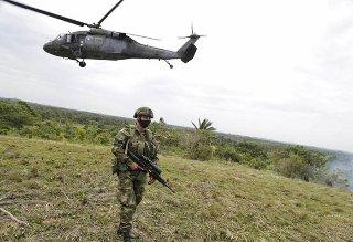 «Está en riesgo la ejecución del contrato»: MinDefensa sobre helicópteros