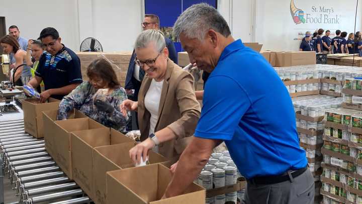 Arizona gives $1.8M to food banks with SNAP funding halting