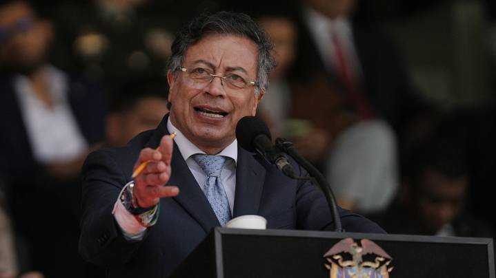 US imposes sanctions on Colombia's president and family members over drug trade allegations