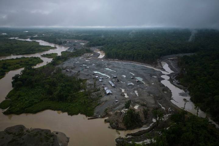 UN warns Colombia over mercury contamination in Atrato River, calls crisis a human rights emergency