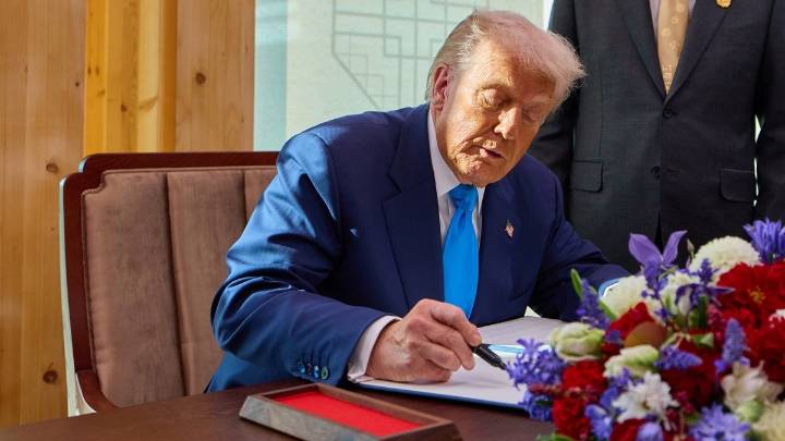 Trump ordena empezar a probar las armas nucleares de EE UU inmediatamente