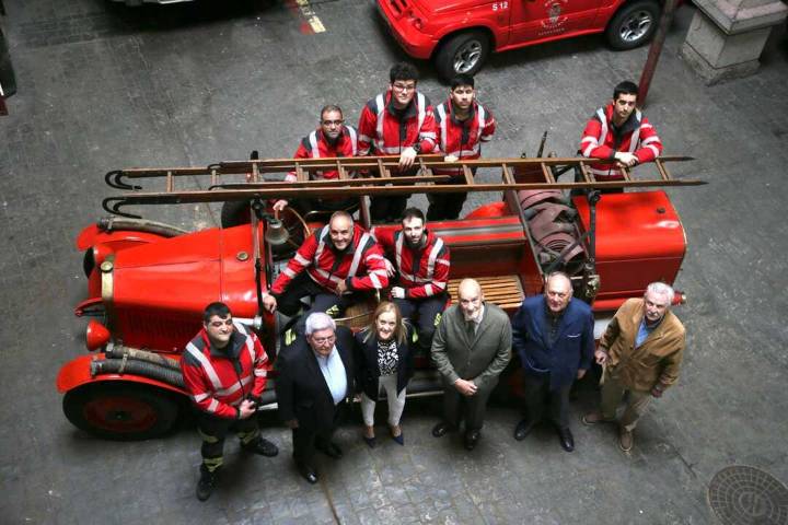 El Gobierno destina un 25% más al convenio de bomberos voluntarios de Santander y 15.000 nuevos euros a mejoras