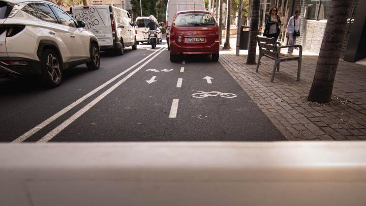 Nuevo varapalo al carril bici de Santa Cruz: la justicia vuelve a paralizar las obras