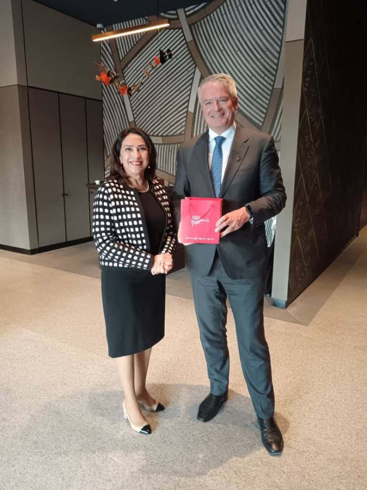 Ministra Teresa Mera sostuvo reunión reafirmando su compromiso con el proceso de adhesión a la OCDE