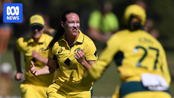 Australian seamer Megan Schutt looking to delay retirement until 2026